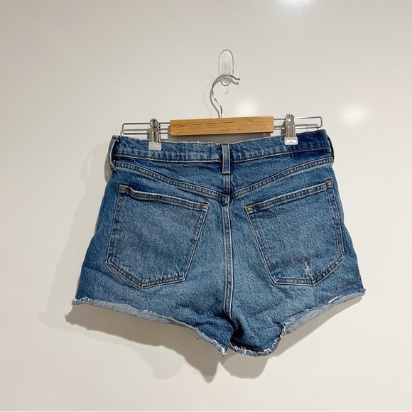Abercrombie & Fitch High Rise Mom Short - Picture 2 of 6